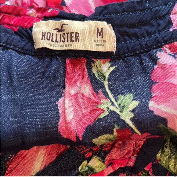 Hollister Floral Dress - Picture 3 of 4